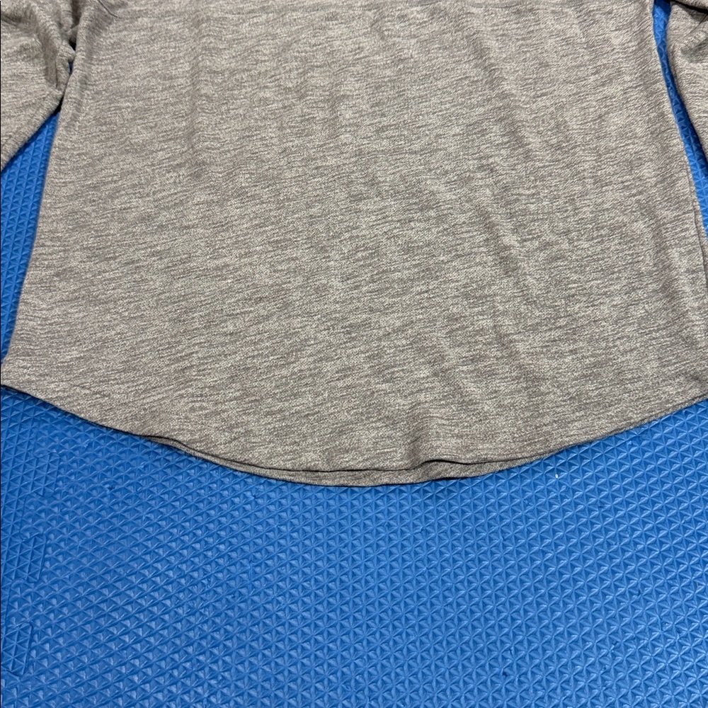 Victoria's Secret PINK Grey Long Sleeve Shirt - Picture 6 of 11
